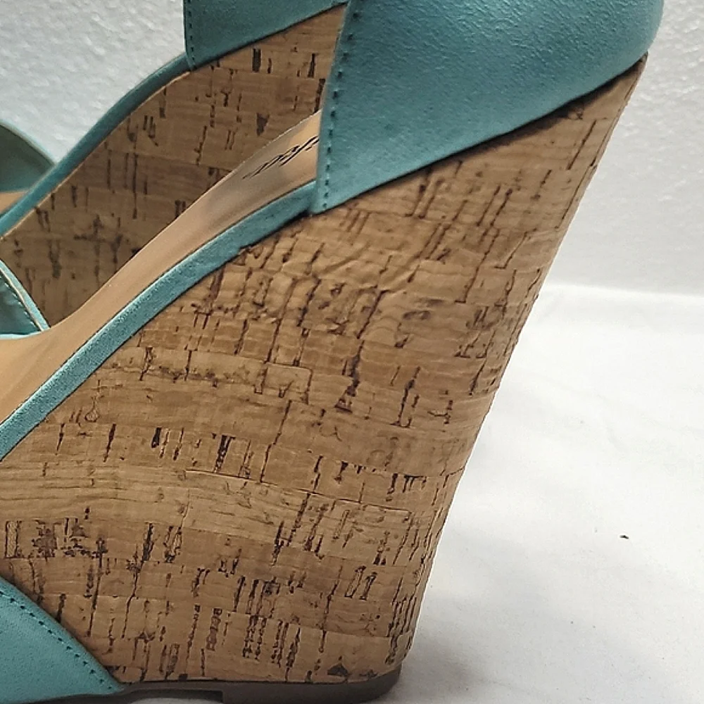 Paprika Sz10 Teal Wedges